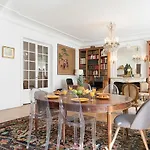 Private Apartment - Maubourg - Eiffel Tower